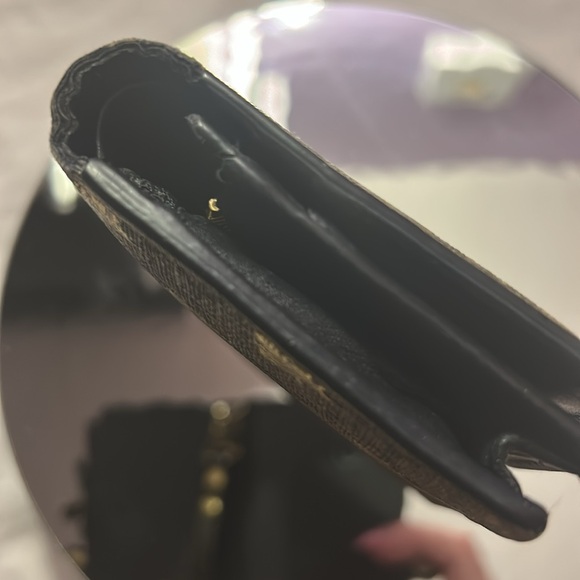 GUCCI SUPREME MONOGRAM WALLET WITH BEE DESIGN EUC - Picture 7 of 13